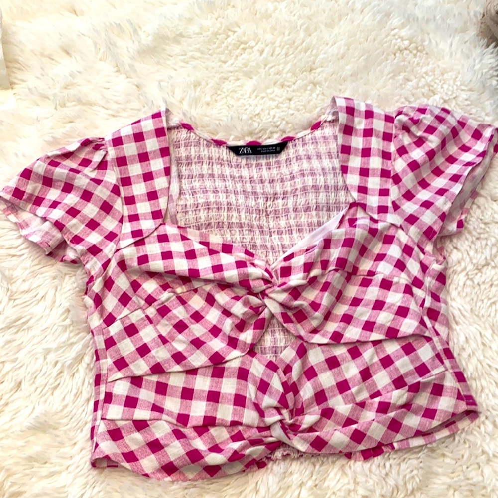 Zara hot pink top 🌺